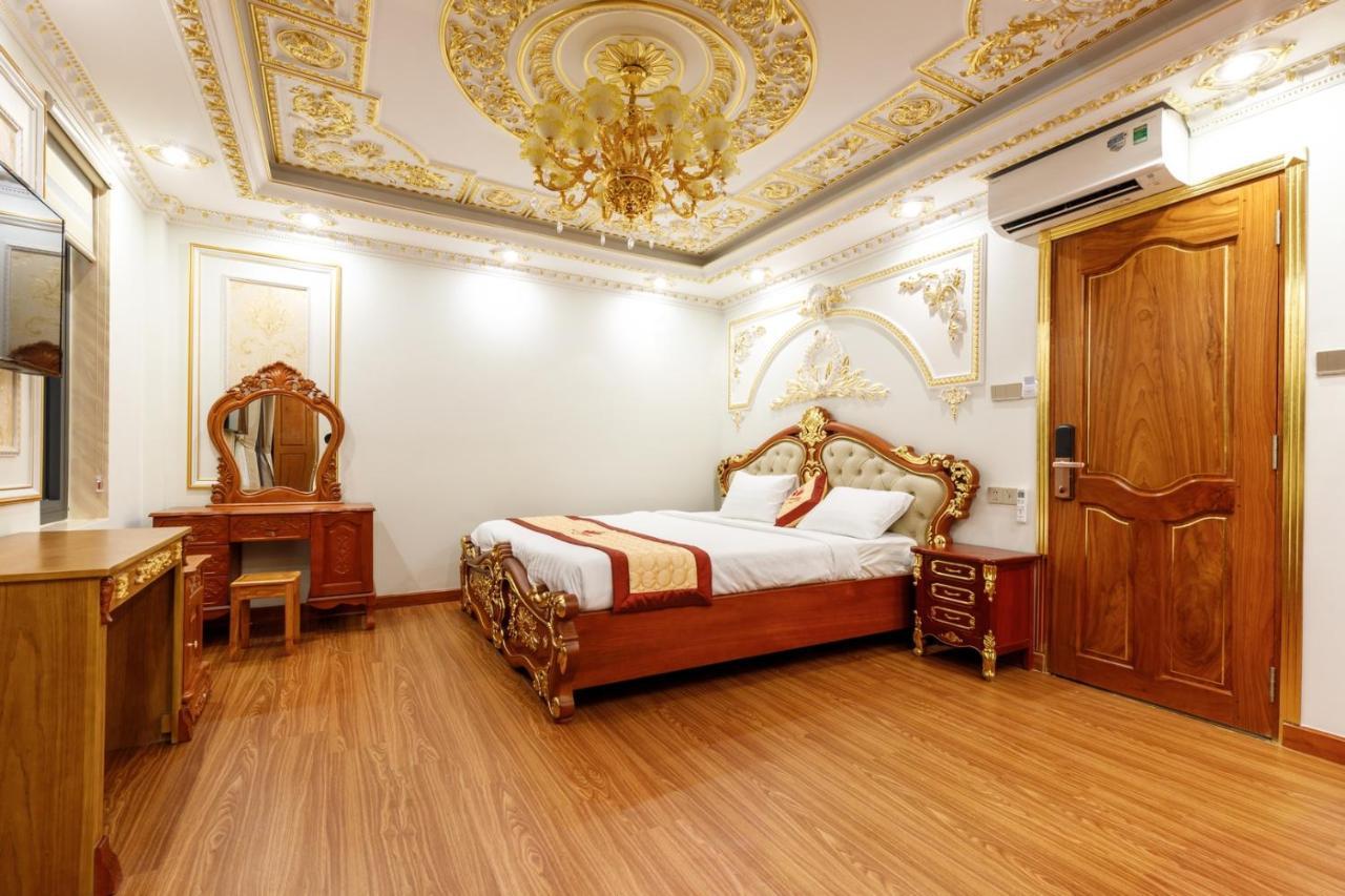 Tri Tam Hotel - Khach San Tri Tam Ben Luc Екстер'єр фото