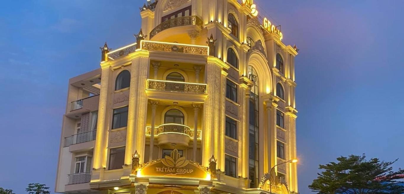 Tri Tam Hotel - Khach San Tri Tam Ben Luc Екстер'єр фото