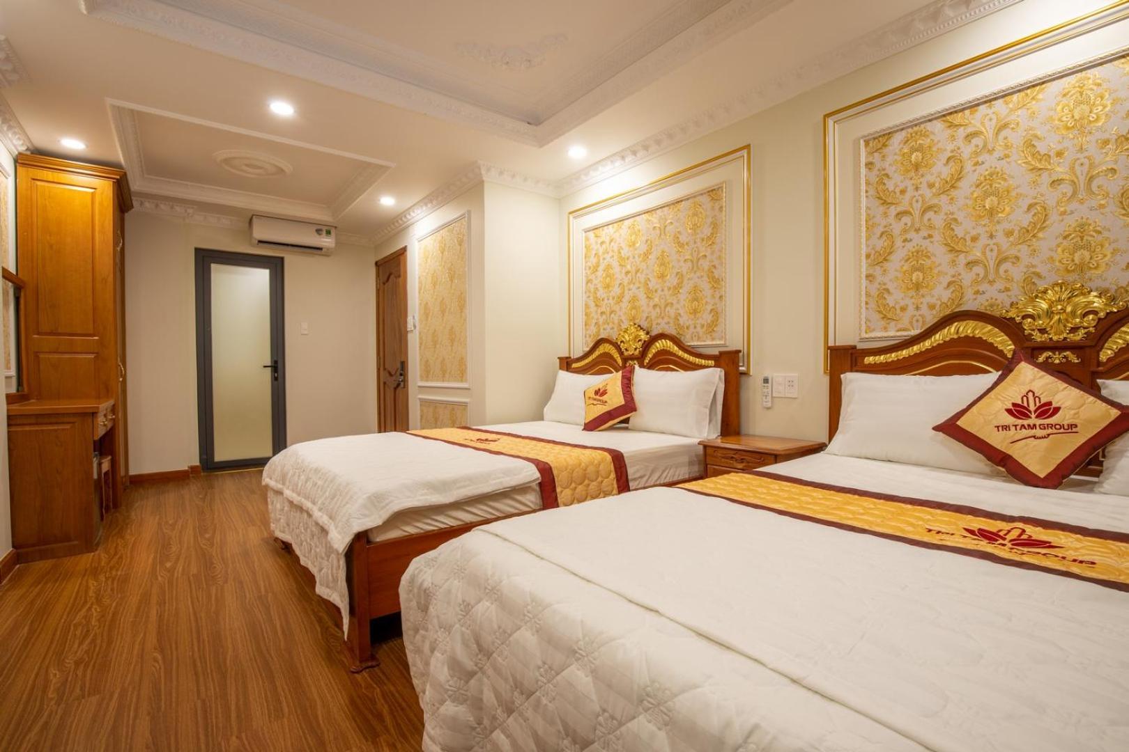 Tri Tam Hotel - Khach San Tri Tam Ben Luc Екстер'єр фото